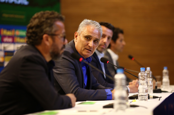 O t\u00e9cnico Tite, da sele\u00e7\u00e3o brasileira