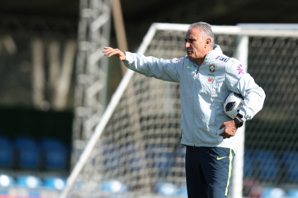 "O t\u00e9cnico Tite: na tela grande"