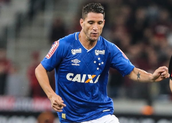 "Thiago Neves: um dos craques da sele\u00e7\u00e3o da Rep\u00fablica de Curitiba"