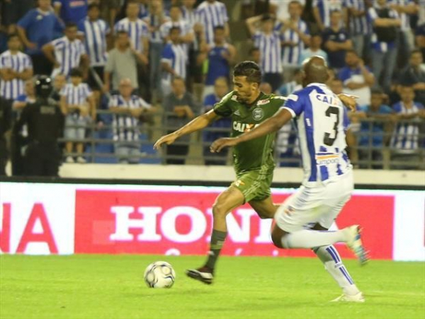 "Guilherme Parede, contra o CSA: dois gols pelo Coritiba"