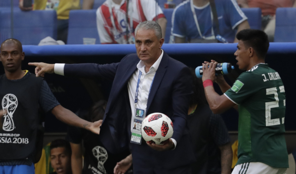 "Tite: cr\u00edticas a Neymar em 2012"