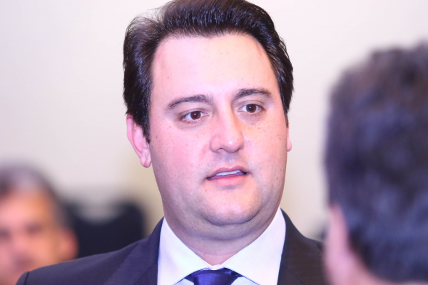 "Ratinho Jr: vaga de vice disputada"