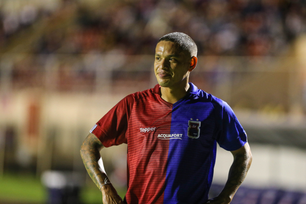 "Carlos Eduardo: 88% de precis\u00e3o nos passes no Brasileir\u00e3o 2018"