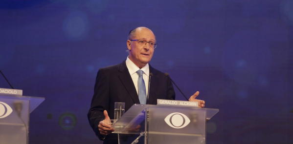 "Alckmin: tucano agora diz ser favor\u00e1vel \u00e0 cobran\u00e7a de mensalidade na p\u00f3s-gradua\u00e7\u00e3o em universidade p\u00fablica apenas de cursos de especializa\u00e7\u00e3o, n\u00e3o de mestrados e doutorados"