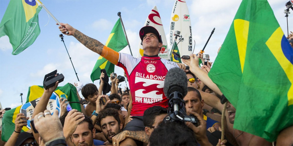 "Gabriel Medina: bicampe\u00e3o"
