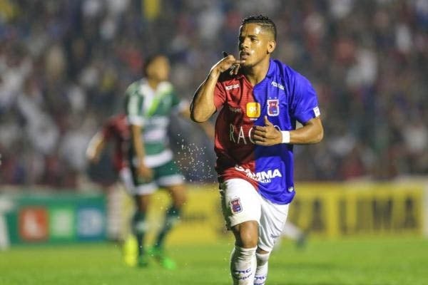 "Vitor Feij\u00e3o: ele n\u00e3o volta mais ao Paran\u00e1"