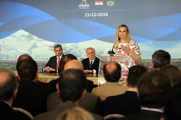 A governadora Cida Borghetti fala na solenidade para assinatura do acordo