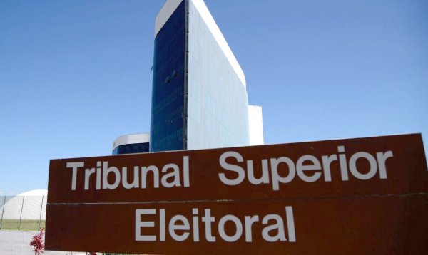 TSE: simulação na PUC Paraná