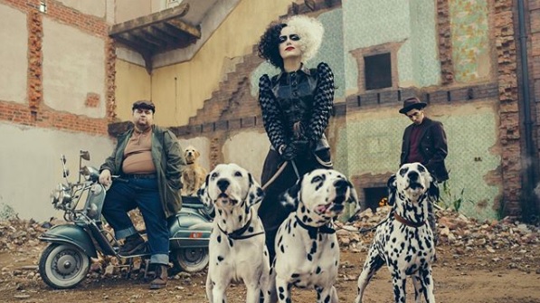 Cruella de Vil vai ganhar um filme só dela com Emma Stone dando vida à vilã de "101 Dálmatas".