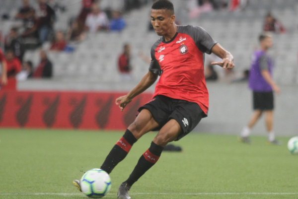 Madson: provável titular no sábado, contra o CSA