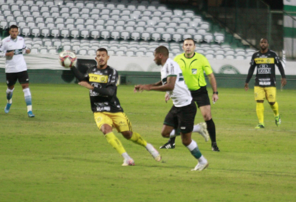 Coritiba 2x3 FC Cascavel
