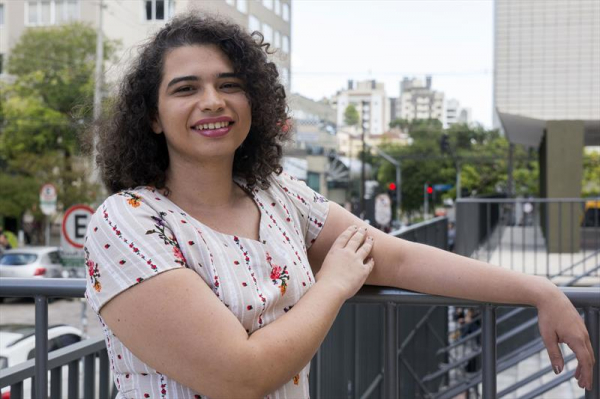 Tereza Oliveira: "O programa é muito bom, é uma política pública inserir pessoas trans no mercado de trabalho. Acho que é vanguarda no país uma Prefeitura fazer isso"