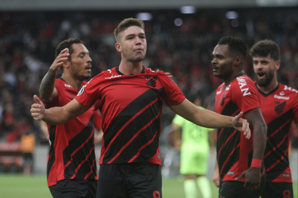 Bissoli: média de gols superior a Kayzer