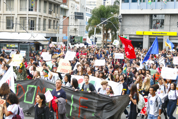 Curitiba Tera Manifestacoes Contra E Pro Bolsonaro No Feriado De 7 De Setembro Bem Parana