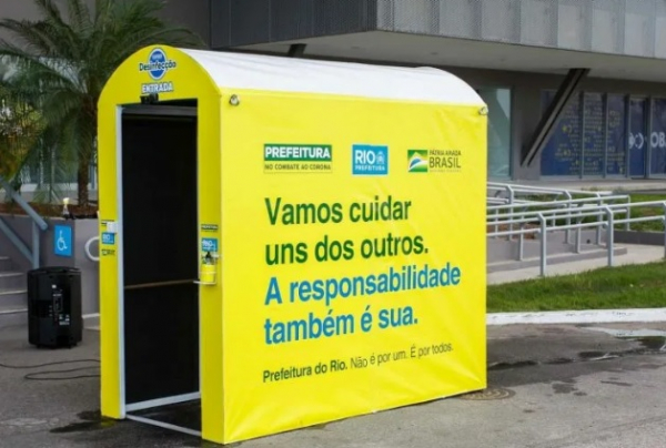 Cabine de desinfecção no Rio de Janeiro