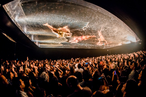 Apresentação do Fuerza Bruta, na Pedreira Paulo Leminski: espetáculo tem início amanhã