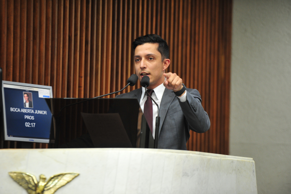Boca Aberta Jr (PROS): presidente da Assembleia mandou retirar xingamentos das notas taquigráficas