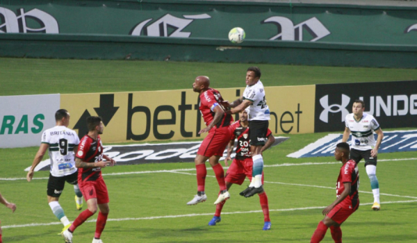 Após ficar no 0 a 0 no atletiba, Furacão tenta reacender a briga por uma vaga na Libertadores