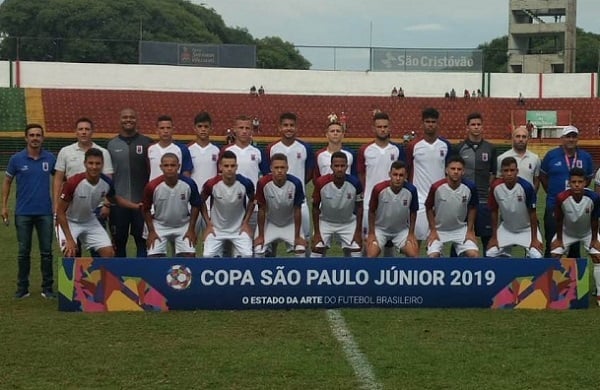 O time do Paraná Clube na Copinha
