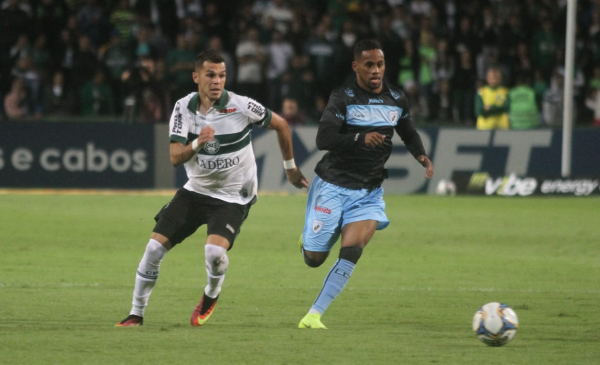 Welinton Júnior enfrenta o Londrina: um gol e três assistências pelo Coritiba