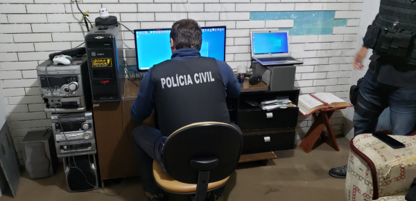 Imagem da ação da Polícia Civil contra a pornografia infantil desencadeada no dia 4 de setembro