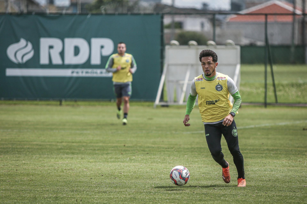 Rafinha, em treino do Coritiba