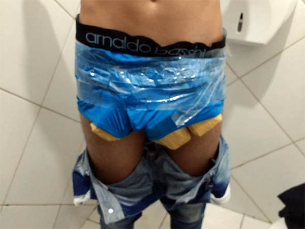 A cueca cheia de cocaína: 768 gramas