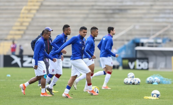 Treino do Paraná Clube: 38 já escalados em 2019