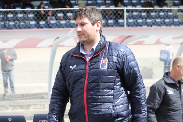 Matheus Costa, técnico do Paraná