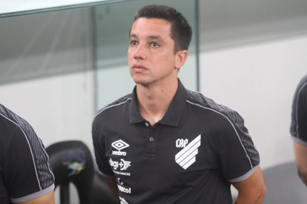 Eduardo Barros
