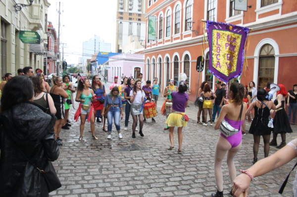 Ela Pode, Ela Vai: festa no Largo da Ordem