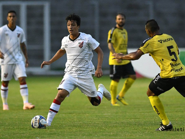 Athletico x FC Cascavel