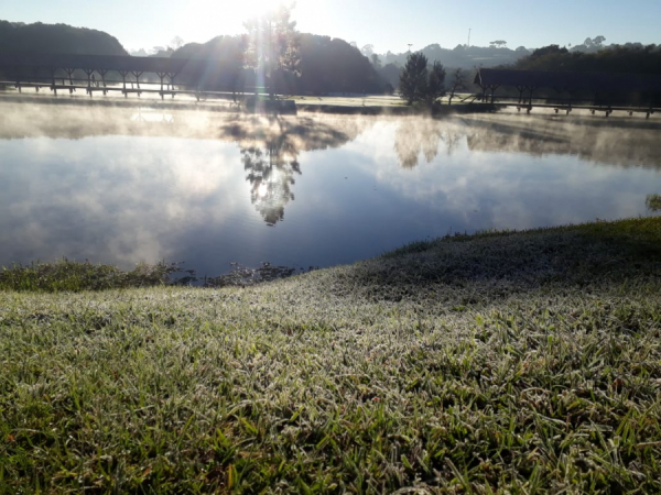 Fim De Semana Com Previsao De Chuva Frio E Geada Em Curitiba Bem Parana