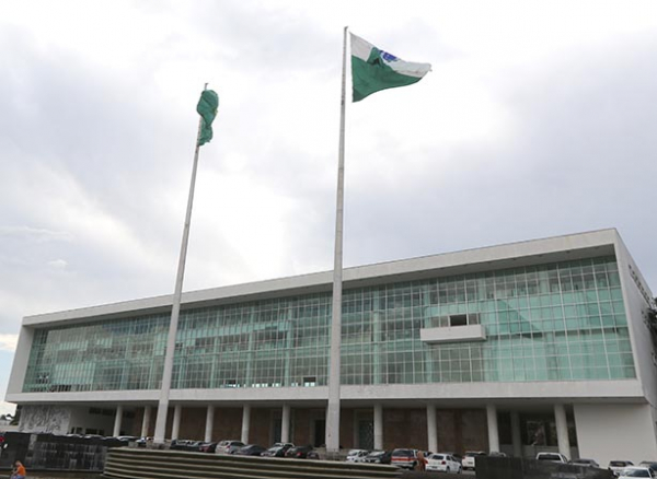 Previsão era de queda de 6%