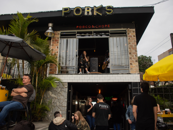 Blues na janela do Porks