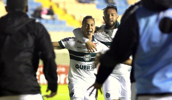 Juan Alano é dúvida no Coritiba, mas Giovanni deve voltar