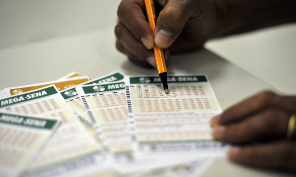 Jogos podem ser feitos das 8h às 22h (horário de Brasília), exceto em dias de sorteios, quando as apostas se encerram às 19h.