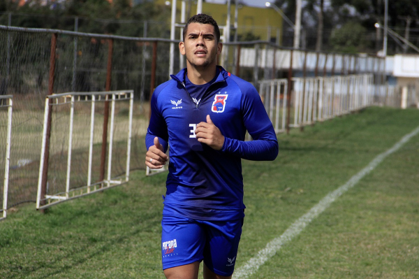 Jhony Douglas