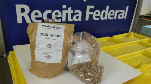 Encomenda interceptada na Alfândega