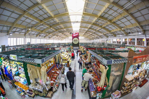 Mercado Municipal: liberação para abrir no domingo