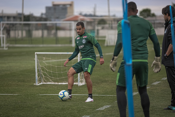 Thiago Lopes no treino dessa terça-feira: ele pode ser titular no domingo
