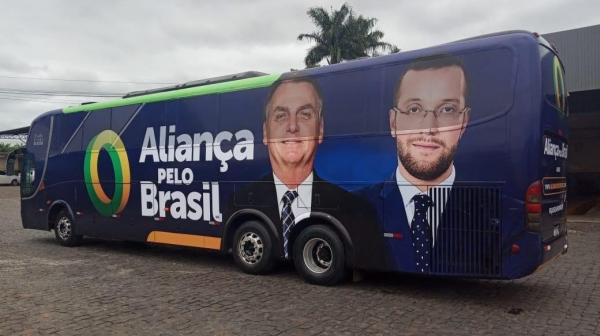 O “Busão da Aliança” em Londrina