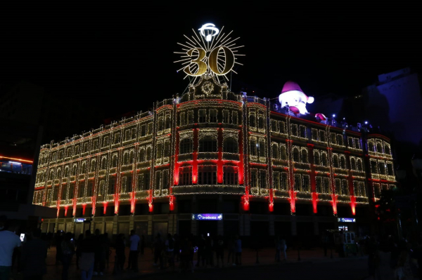 Palácio Avenida “vestido” para o Natal: luzes
