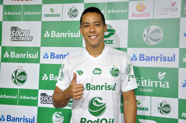 Ramon é apresentado no Juventude