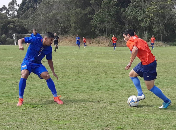 Jogo-treino do Paraná no CT Ninho da Gralha: vitória por 2 a 0