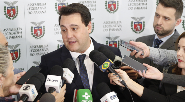 Ratinho Jr: presidente do Senado apresentou projeto para liberar compra de vacinas por estados