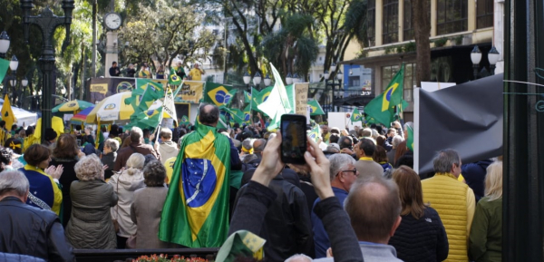 Manifestantes na Boca Madita: ato também defende pacote anticrime de Moro