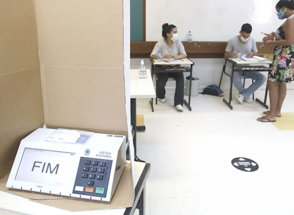 Pesquisas; acesso à informação