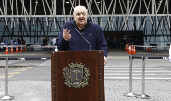Greca: "Cronograma de primeira dose só será divulgado quando as vacinas cheguem"