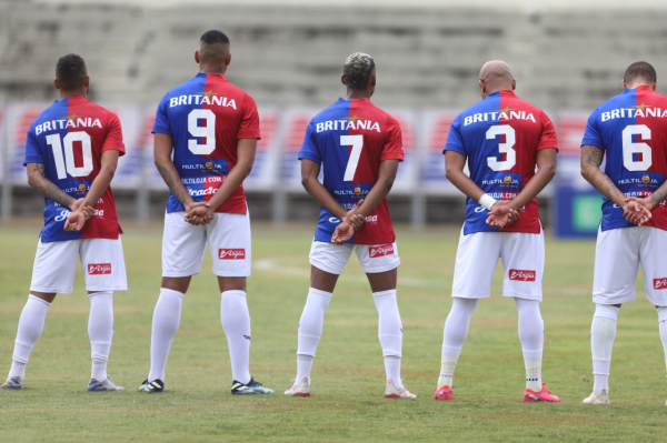 Jogadores do Paraná Clube prontos para o jogo: time pode ter mudanças em Cianorte